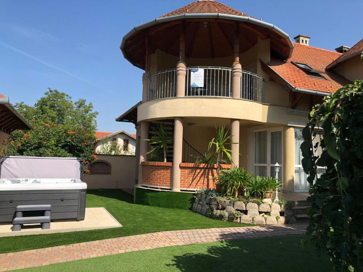 Szabo Vendeghaz Zamardi Villa Exteriör bild