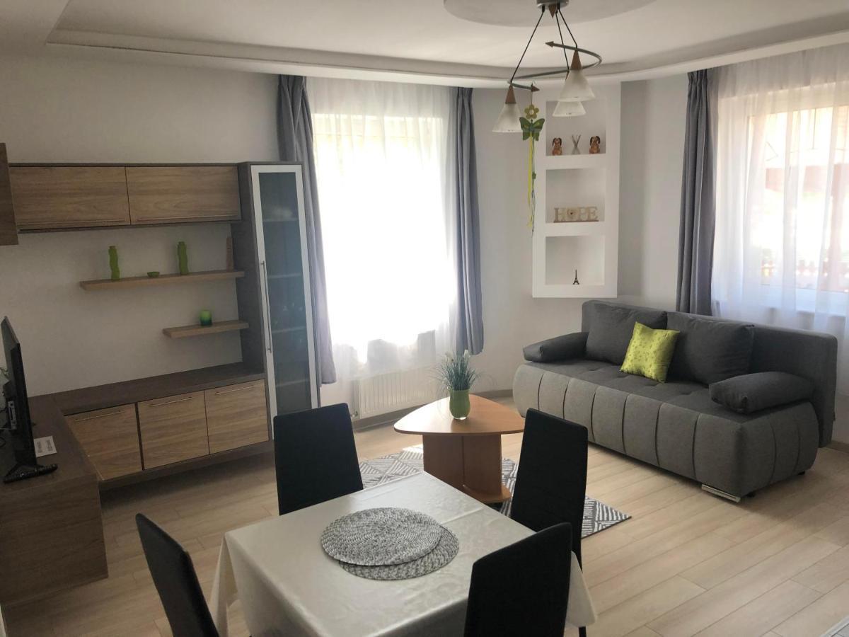 Szabo Vendeghaz Zamardi Villa Exteriör bild
