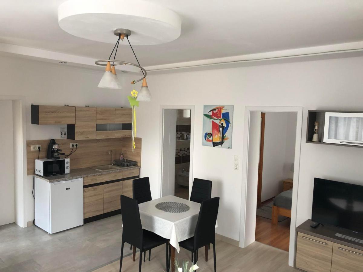 Szabo Vendeghaz Zamardi Villa Exteriör bild